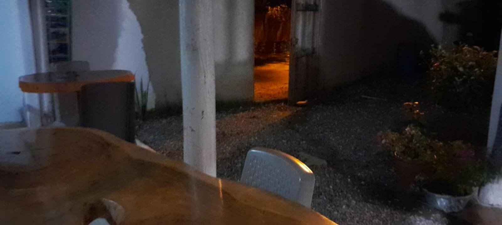 Hostal Paloma Cafe ปาโลมิโน ภายนอก รูปภาพ